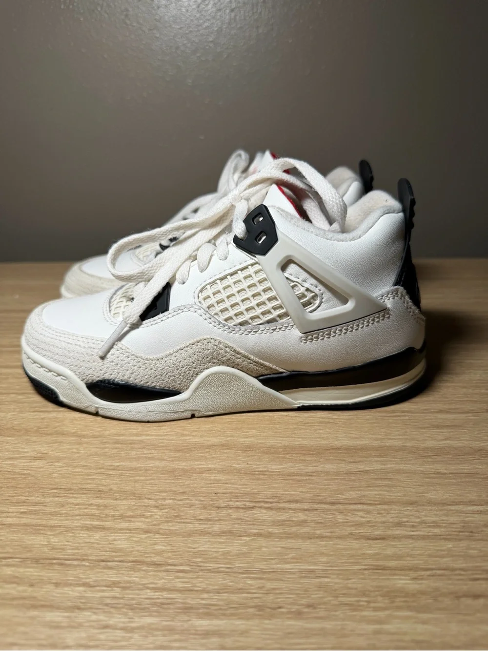 Air Jordan 4 Retro PS 